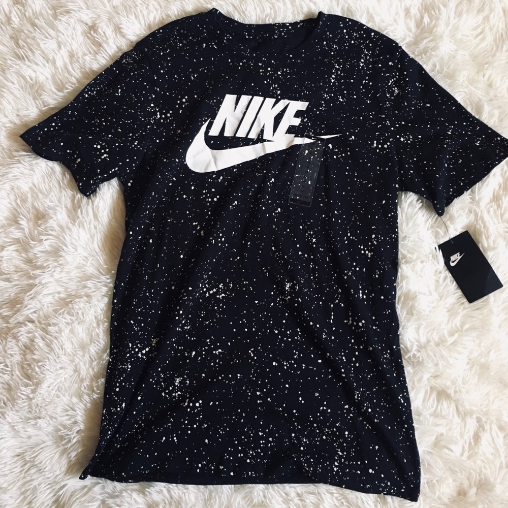 Nike t-shirt